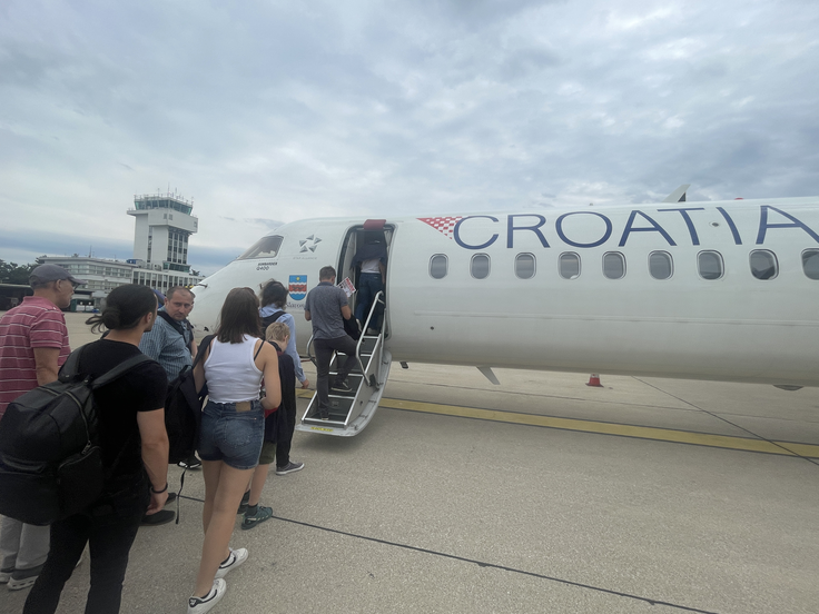 Za pogon zagrebškega letališča skrbi tudi Croatia Airlines. | Foto: Gregor Pavšič