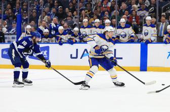 Tampi derbi z Buffalom, uspešna tudi Carolina #video