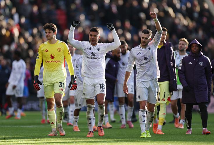 Rdeči vragi so se po zmagi v Londonu na lestvici povzpeli na šesto mesto. | Foto: Reuters