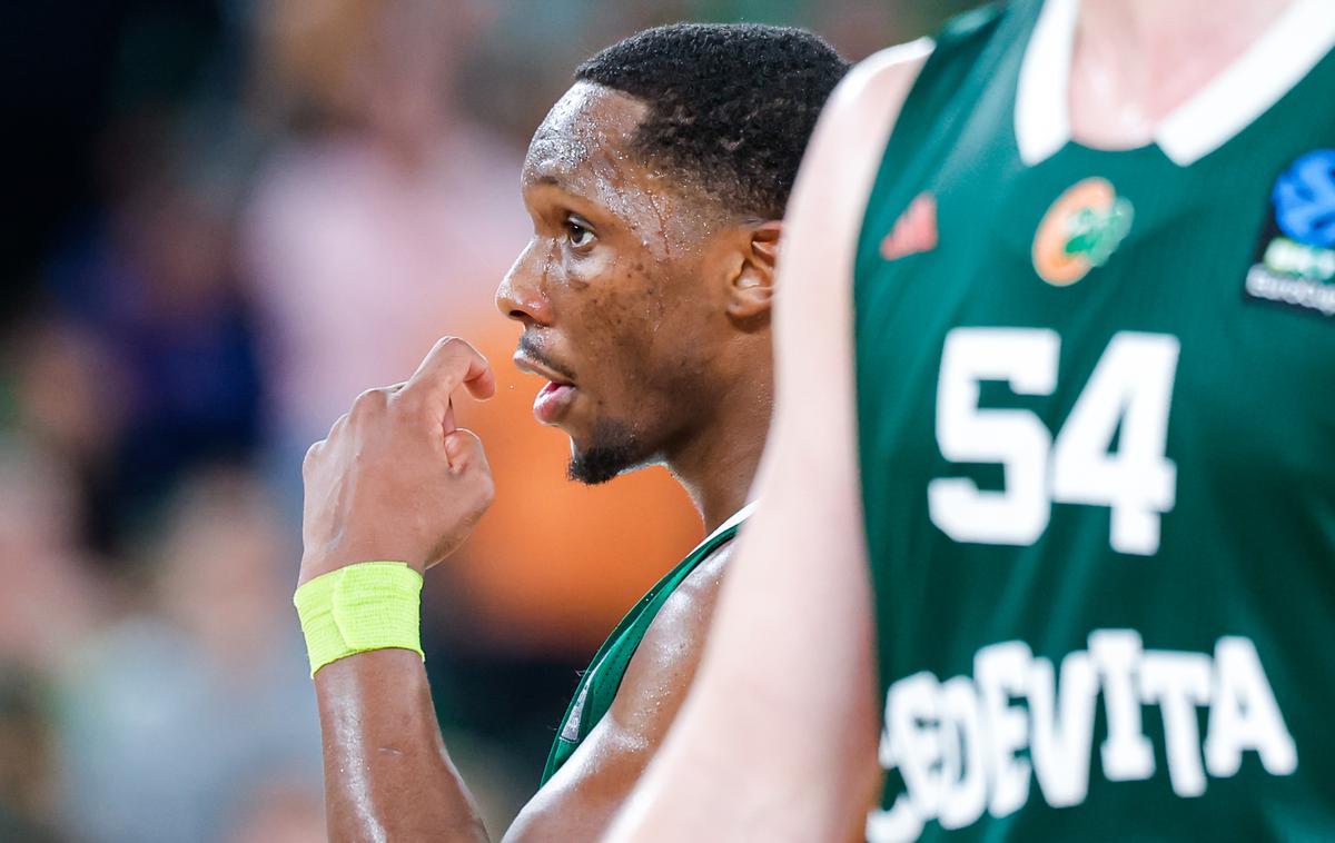 Cedevita Olimpija, Umoja Gibson | Umoja Gibson se je izkazal za odlično okrepitev Olimpije. | Foto Aleš Fevžer