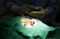Seul bo obdavčil plastične operacije in nabirke duhovnikov