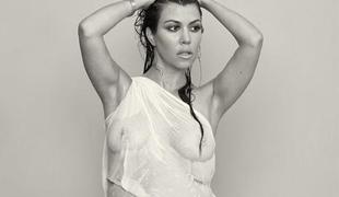 Tudi noseča Kardashianova gola na naslovnici