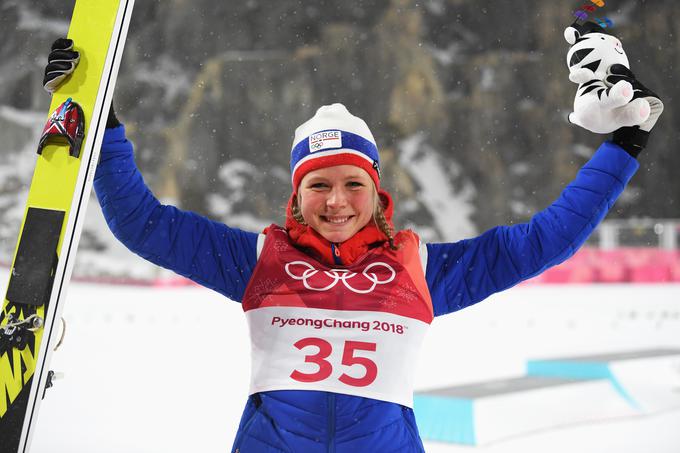 Maren Lundby je postala norveška skakalna kraljica. | Foto: Getty Images
