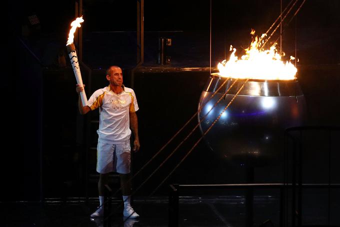 V Riu de Janeiru mu je pripadla čast prižiga olimpijskega ognja. | Foto: Getty Images