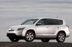 Električna toyota RAV4 s pogonom na sprednji par koles