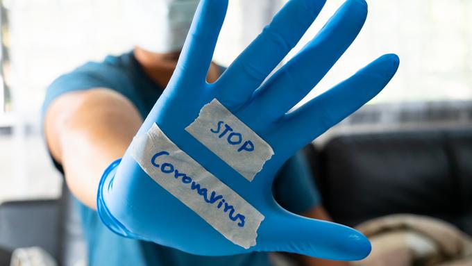 Pri prebolevanju okužbe s koronavirusom, za katerega tako kot za druge virusne okužbe ni zdravila, ima ključno vlogo močan imunski sistem. | Foto: Getty Images