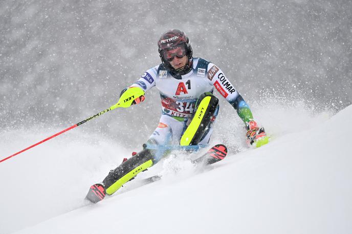 Žan Kranjec slalom Kitzbühel | Slalomska tekma v Banskem je bila zaradi izjemno slabih vremenskih razmer tik pred nastopom Žana Kranjca prekinjena, nato pa dokončno odpovedana.  | Foto Guliverimage