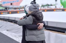 Čustveno ob letalnici: Tako suverene je na letalnici še nisem videla