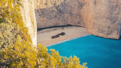 V Grčiji zaprli priljubljeno plažo