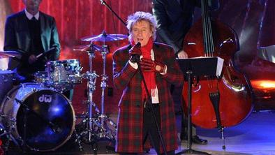 Rod Stewart preložil turnejo