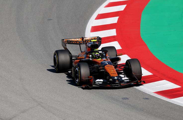 Lando Norris je dobil drugi trening in tako v petek popoldne odpeljal najhitrejši čas vseh treh prostih treningov. | Foto: Reuters