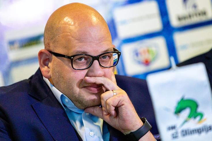 "Skupaj smo nanizali velike uspehe, gradili zgodbo na dolgi rok in prepričan sem, da se naše poti še križajo. Mitji se zahvaljujem za njegovo energijo, zavzetost in vodenje ekipe," pravi predsednik Miha Butara. | Foto: Matic Klanšek Velej/Sportida