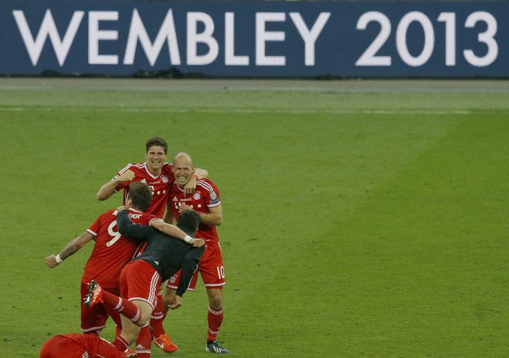 Veliko veselje nogometašev münchenskega Bayerna na kultnem Wembleyju v Londonu. | Foto: 