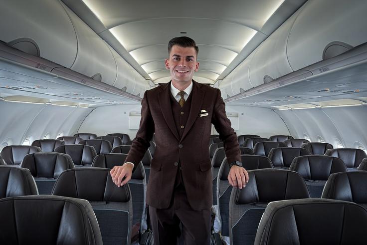28-letni Andraž Pavlič se je pred dobrim letom dni preselil v Združene arabske emirate in oblekel uniformo letalske družbe Etihad. | Foto: Osebni arhiv