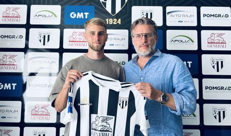 Giroud zapušča ZDA, Mura z okrepitvijo iz Salzburga