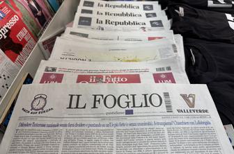 Italijanski časopis z novicami, ki jih piše umetna inteligenca