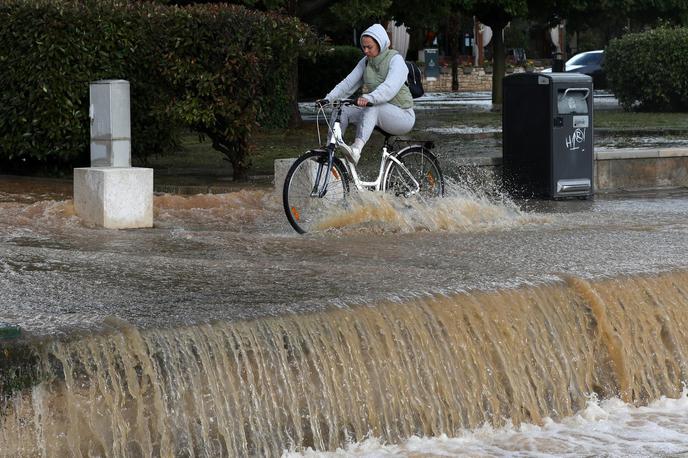 Poplave Medulin | Ulice so poplavljene. | Foto Pixsell/Sasa Miljevic