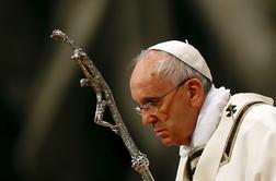 Papež se je v velikonočnem blagoslovu spomnil konfliktov po svetu (video)