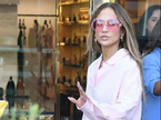 J.Lo thumb