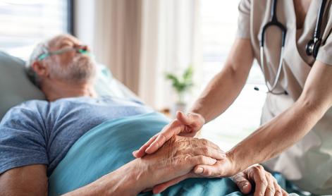 Kako bo v praksi potekal postopek prostovoljnega končanja življenja v Sloveniji