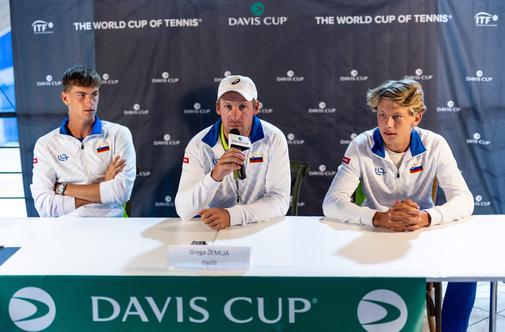 Slovenski teniški igralci favoriti v dvoboju z Urugvajem