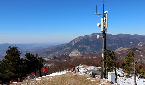 Kot bi šli v visokogorje, a je družinski vzpon na Vipavskem #video