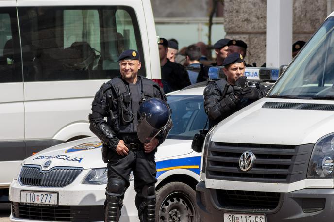 Zagrebška policija | Na štirih lokacijah razstreliva niso našli, medtem ko stavbo Jutarnjega lista še preiskujejo. | Foto Shutterstock