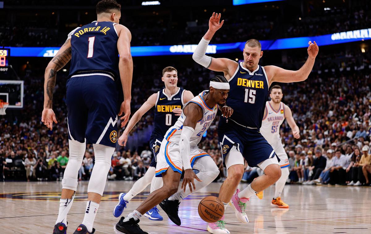 Denver OKC | Denver in Oklahoma City sta v prvem polčasu skupaj dosegla 78 točk. V nadaljevanju sta jih neprimerno več (101). | Foto Reuters