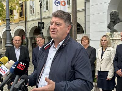 Šentjernejski župan: Tem ljudem nihče v tej državi ne more pristriči peruti