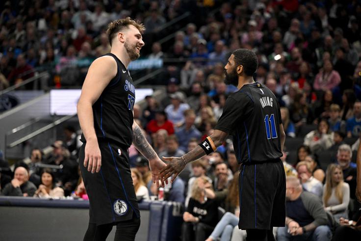 Kyrie Irving je drugi strelec Dallasa. | Foto: Reuters