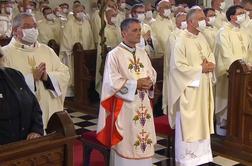 Posvetili novega novomeškega škofa Andreja Sajeta