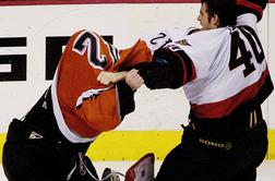 Tekma ušla izpod nadzora: več kot 400 kazenskih minut