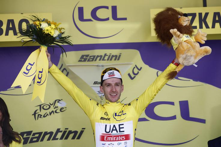 Adam Yates bo jutri kolesaril v prestižni rumeni majici. | Foto: Reuters