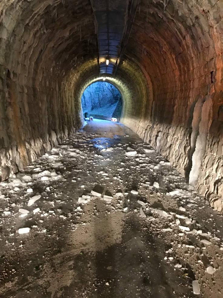 zima, strunjan, predor, ledene sveče | Foto: Okolje Piran