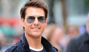 Neverjetno: Tom Cruise z mislimi premika predmete