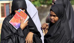 Po krvavem napadu na kenijske študente uvedli policijsko uro