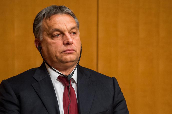 Viktor Orban | Viktor Orban je s svojo taktiko izsiljevalskih vetov iz Madžarske, ki predstavlja 2,1 odstotka prebivalstva EU in le 1,2 odstotka skupnega BDP EU, naredil državo z veliko politično težo. Obenem je spodbudil zamisel, da nove članice EU ne bi smele imeti pravice veta. Bo Orbanova zapuščina EU dveh vrst članic: tistih z vetom in tistih brez pravice veta? | Foto Guliverimage