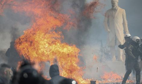 Na protestih se je zbralo 325 tisoč ljudi