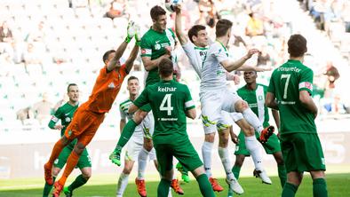 Olimpija v podaljšku izvlekla remi z Zavrčem, Maribor le še na -2