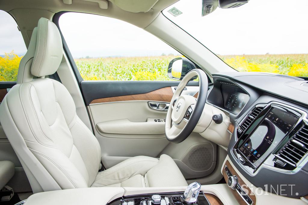 Volvo XC90 T8