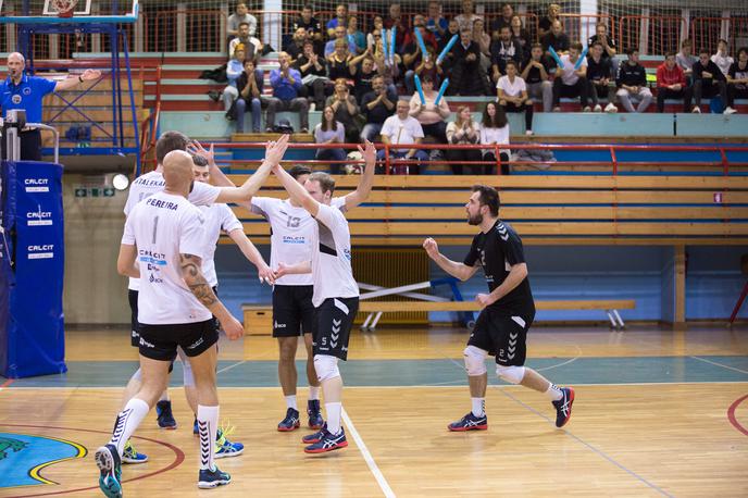 Calcit Volley | Za Kamničane poraz pred domačimi gledalci ni bil usoden.  | Foto Klemen Brumec
