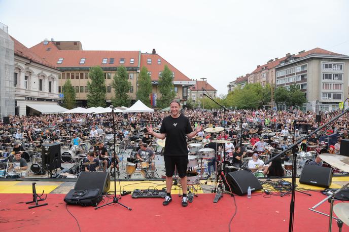 Sokijevih 130, Maribor | Akcijo 20 za 20 je Soki začel ob 20-letnici svoje glasbene kariere, zdaj pa jo uspešno razvija naprej. | Foto Mediaspeed