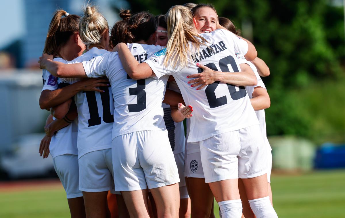 slovenska ženska nogometna reprezentanca : Grčija, liga narodov | Foto Aleš Fevžer