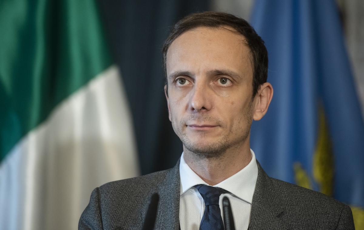 Massimiliano Fedriga | Predsednik Furlanije - Julijske krajine Massimiliano Fedriga je med možnimi ukrepi za zajezitev nezakonitih prehodov italijansko-slovenske meje omenil tudi postavitev ograje. | Foto STA
