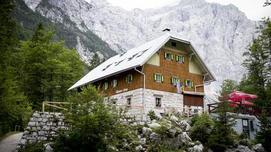 Javni prevoz v dolino Vrata že ob štirih zjutraj