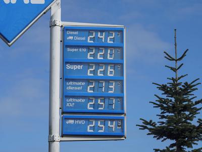 Vojna z Iranom trese Avstrijo: prihaja nov udarec za cene