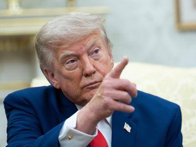 Neverjetno. Trump naj bi načrtoval napad še na eno državo. To je za zdaj znano.