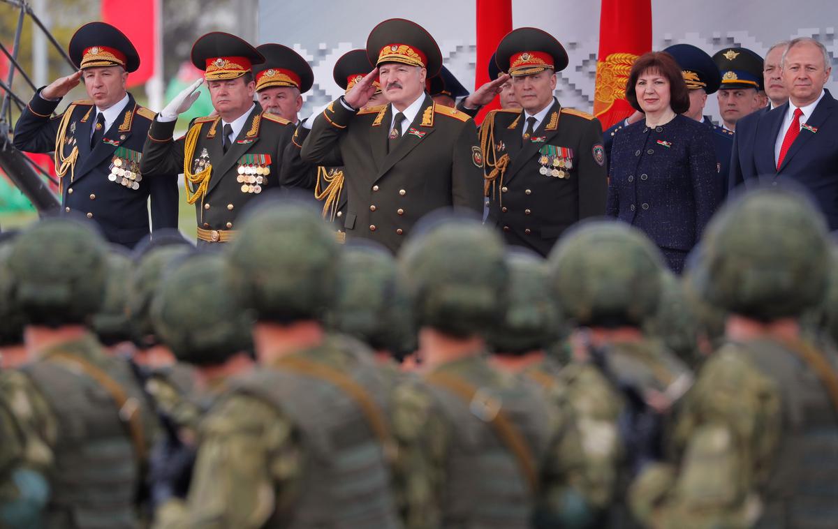 Aleksander Lukašenko vojaška parada | Foto Reuters