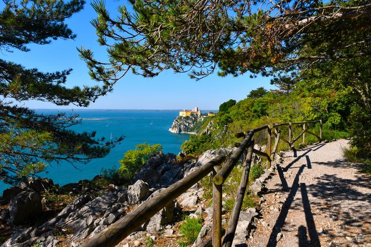 Devinski grad, Castello di Duino | Foto: Shutterstock