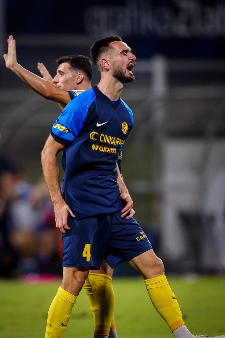 Darko Hrka je izenačil na 1:1. | Foto: Luka Kotnik